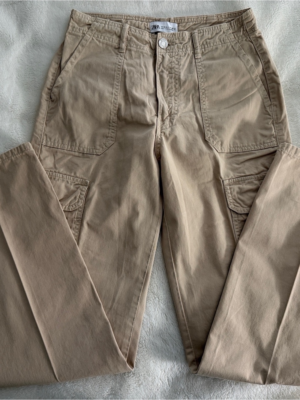 Zara Women’s Beige Cargos